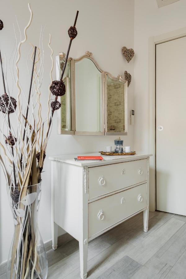 Charming Apartment On The Darsena Navigli - Pulizia Eccezionale 밀라노 외부 사진